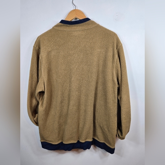 Patagonia Men's Button Pullover - Picture 2 of 7